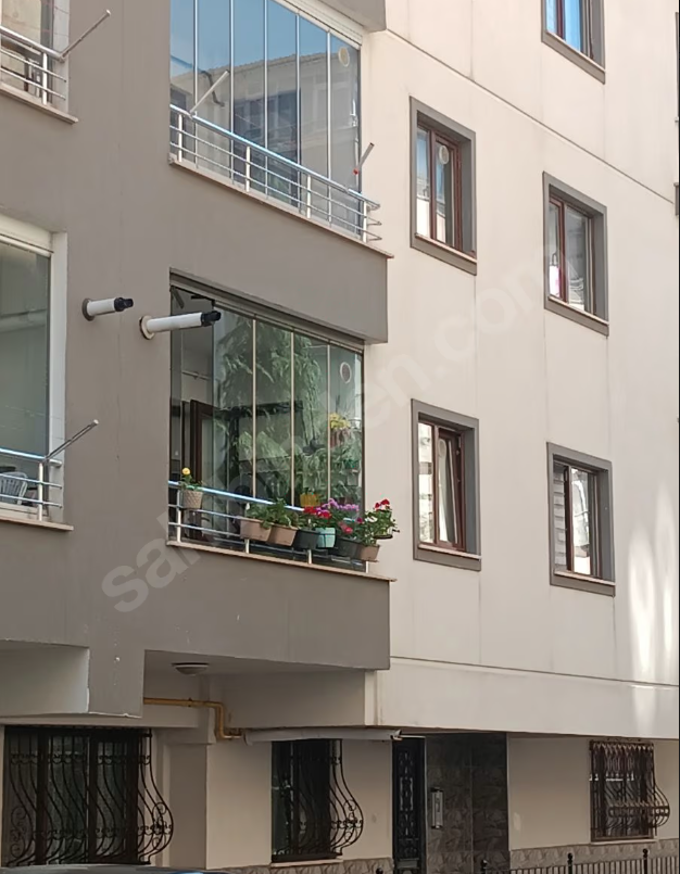 YEŞİLTEPE 3+1 140 M2